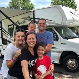 Meet your Posher, Manuel